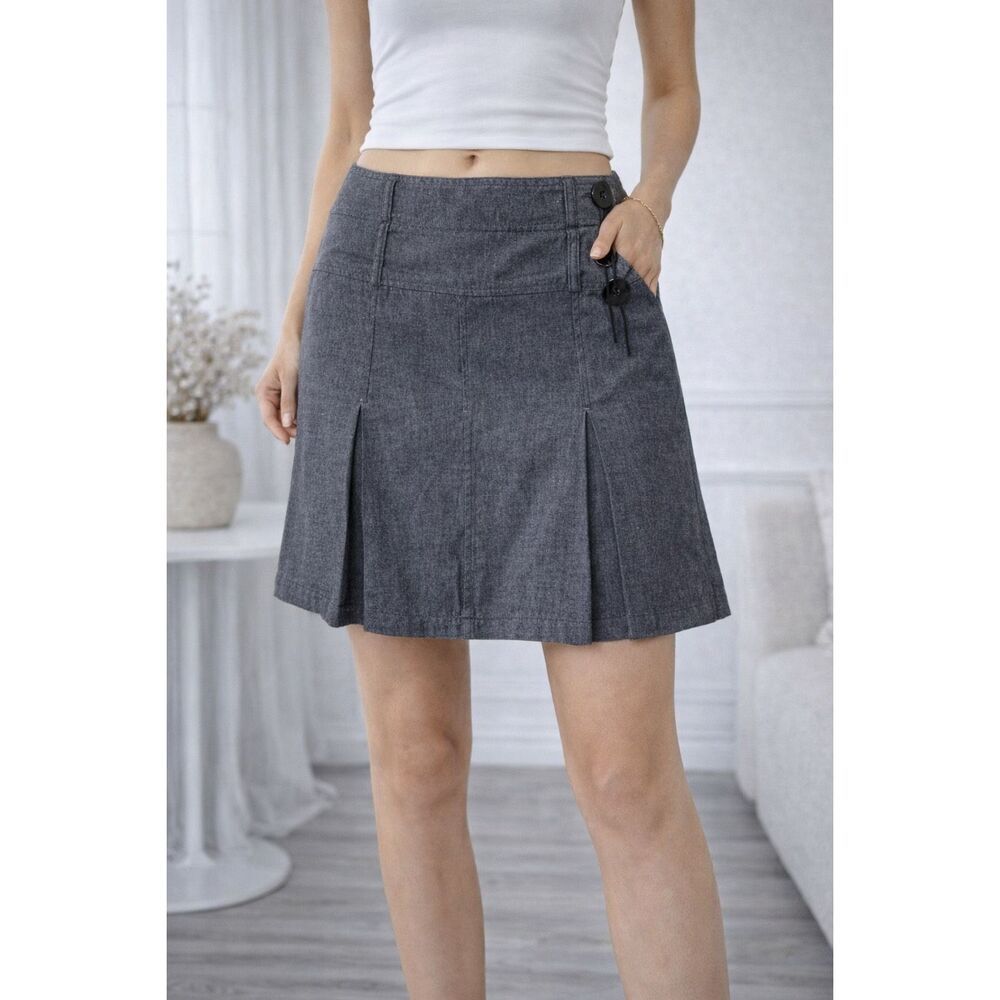 Yessica Gray Mini Skirt Pleated Button Detail Size 40 FR/ M US
